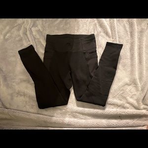 Athleta Black Leggings with Pockets Size M